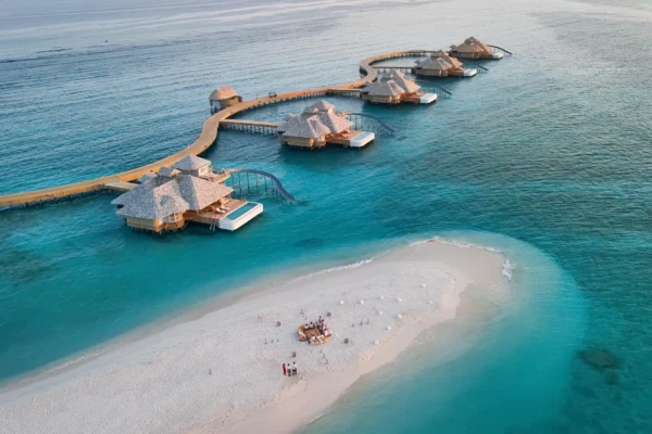 Tropical Beach Accommodations Offering Exclusive Stays Near Pristine Oceanfront Settings